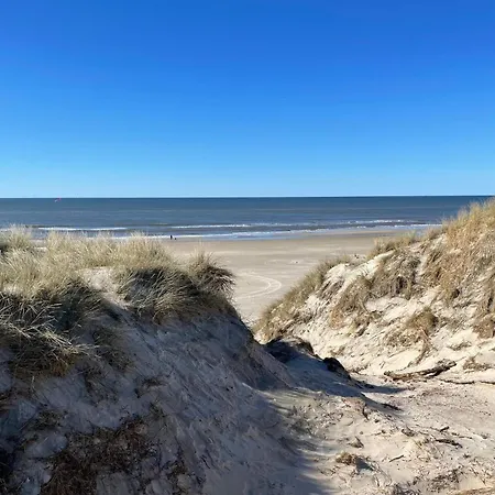 5 Person In Дом отдыха Вайерс-Странд